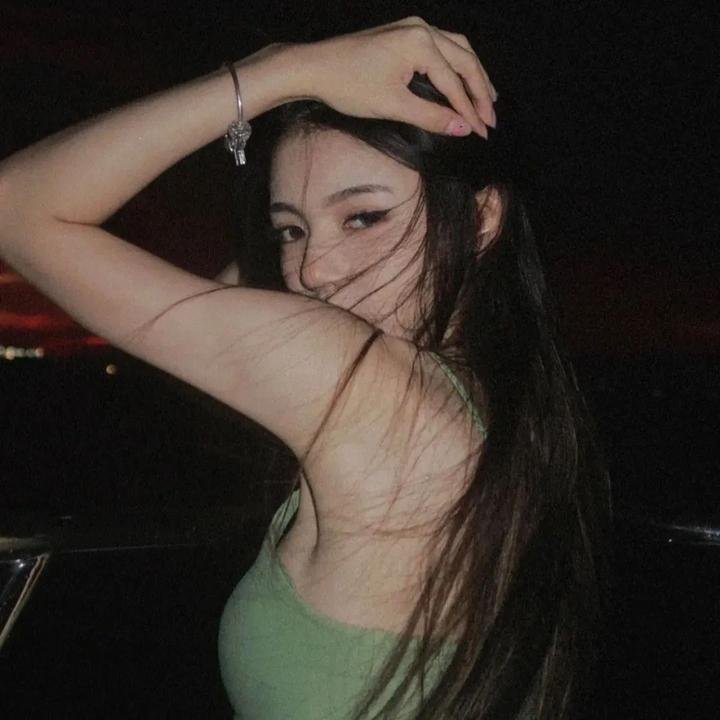 三小一家人